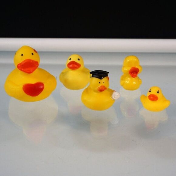 Bath Toys Assorted Brands Lot Of 14 Various Rubber Ducks Fish Gator Frog - Picture 5 of 9